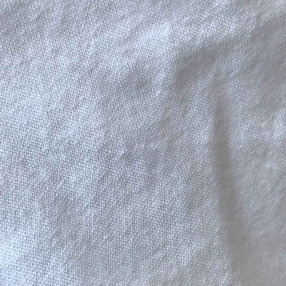 Tahari Home White Duvet Cover Twin size 64x88 Embossed Texture Design